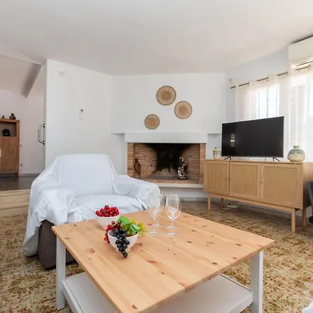 Vilafortuny By Interhome * Villafortuny